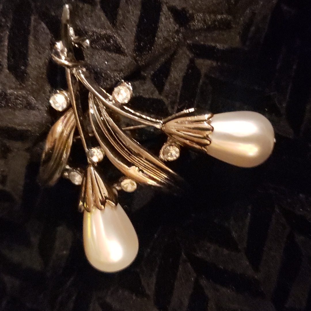 Silver Pearl Pearl Brooch Pin Jewelry 17$